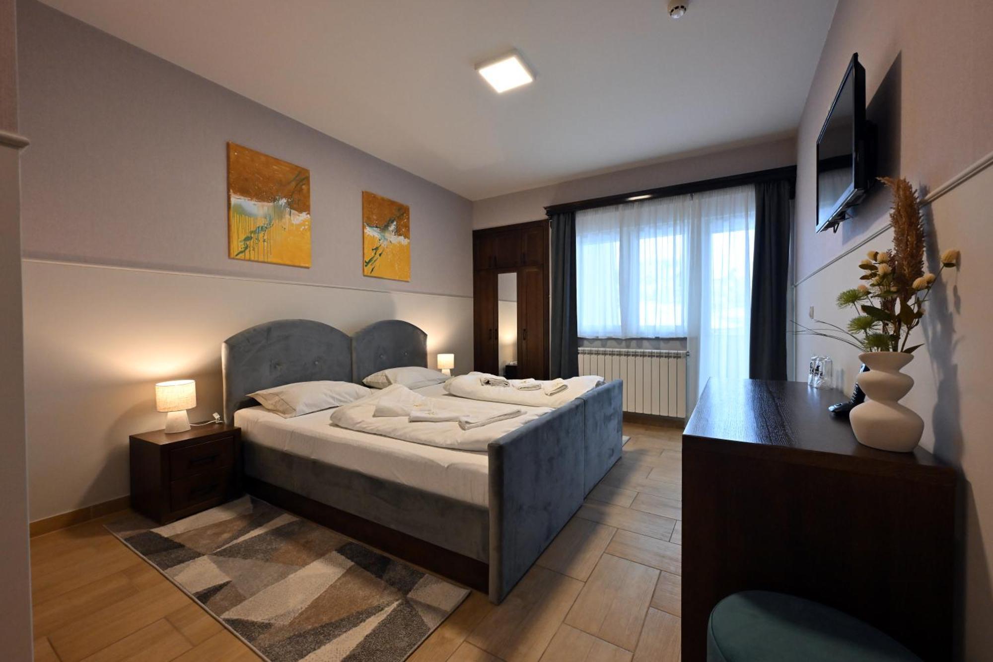 Hotel Lane Sjenica Exteriör bild
